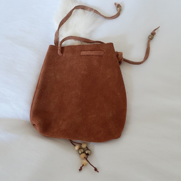 Leather Pouch with Agates and Bunny Fur - Picture 4 of 7